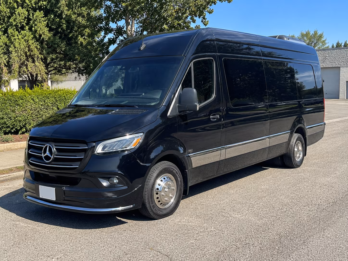 sprinter vans and small minibuses for rural mountain winery roads